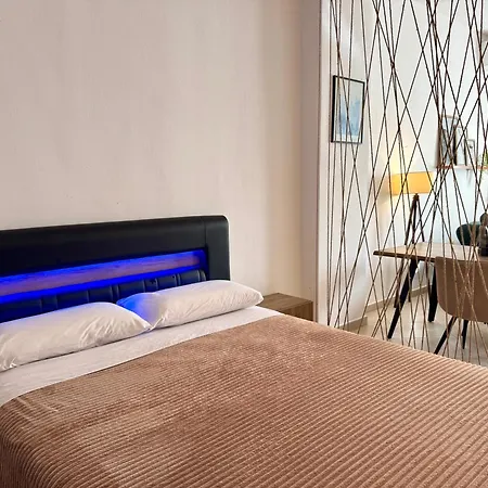 Comfy Center Apartment *